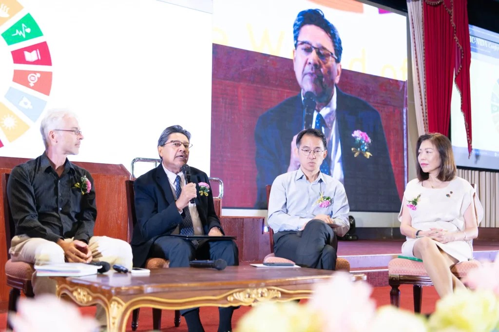 2.-Panel-Discussion-2-1024x681.jpg